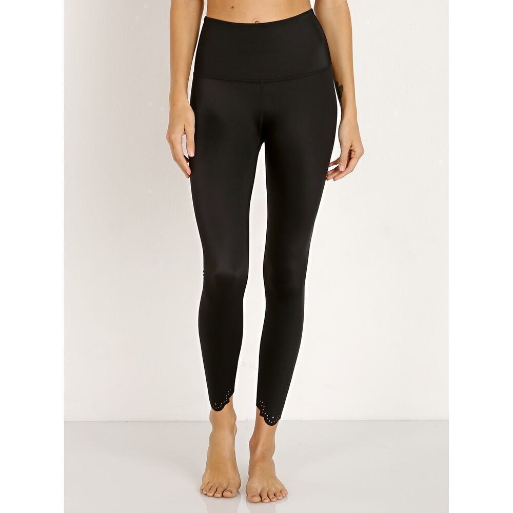 Beyond Yoga Cruz Scalloped High Waisted Midi Leggings Black Size Medium Active